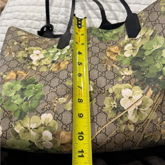 Gucci Bloom reversible tote or lap top bag - Picture 15 of 15